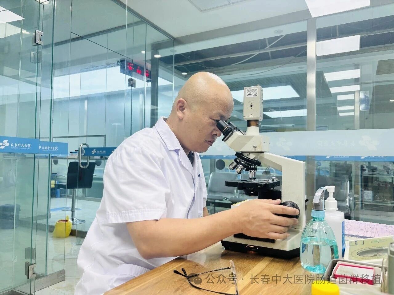 晋中市|高朋磊医师：左手男科临床，右手肠道菌群移植深入研究